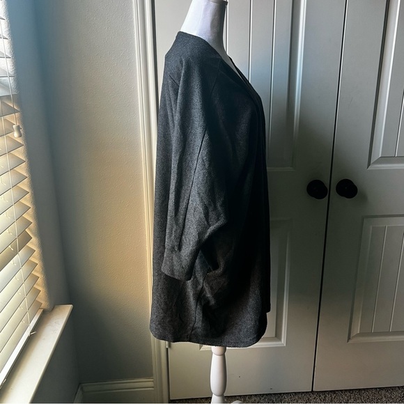 Anthropologie A’reve Dark Grey Cocoon Sleeve Cardigan Sweater Small - Picture 3 of 6